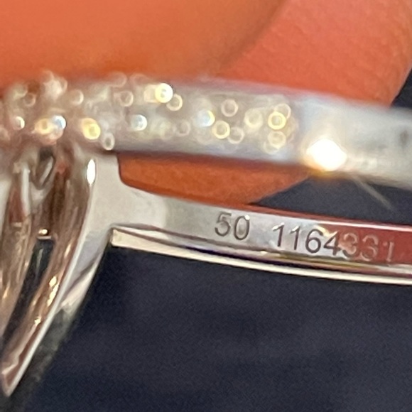 FRED OF PARIS PLATINUM DIAMOND RING
